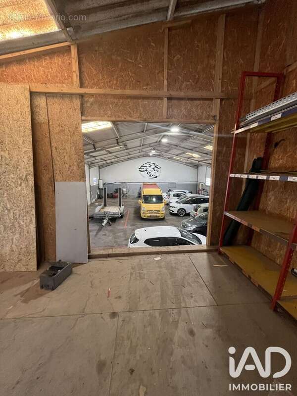 Parking 626 m² à Narbonne  - photo 3
