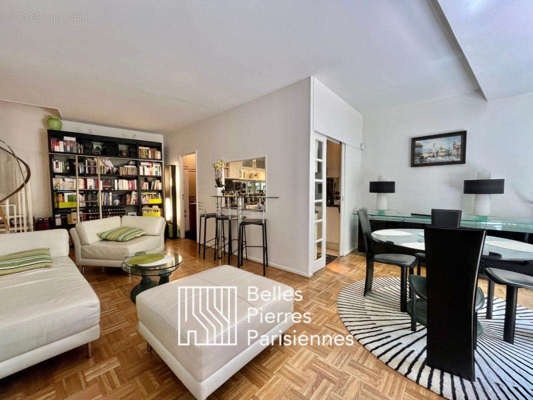 Appartement à VERSAILLES