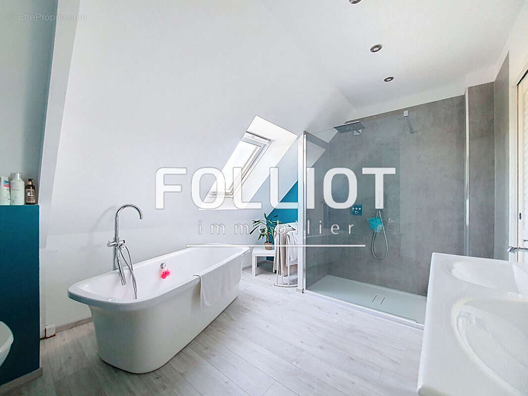 Maison à LA HAYE-DU-PUITS