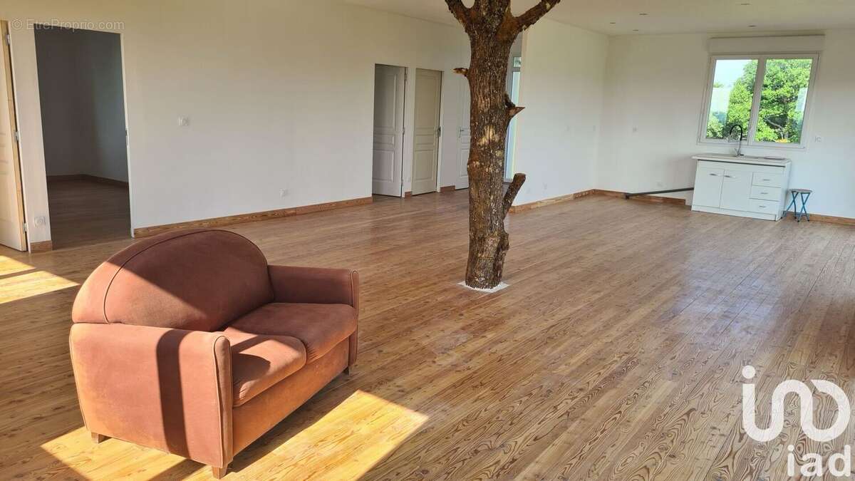 Photo 9 - Maison à PEYRELEVADE