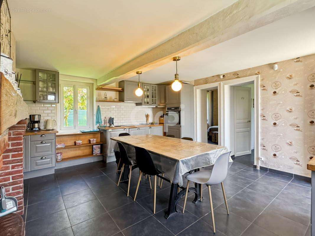 Élégante propriété de charme – 127 m² habitables sur un parc clos de 2 898 m² - photo 7