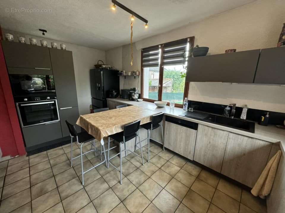 Maison à CHATEAUPONSAC