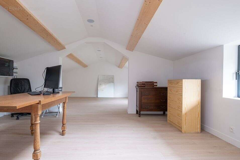 Maison à LIMAS