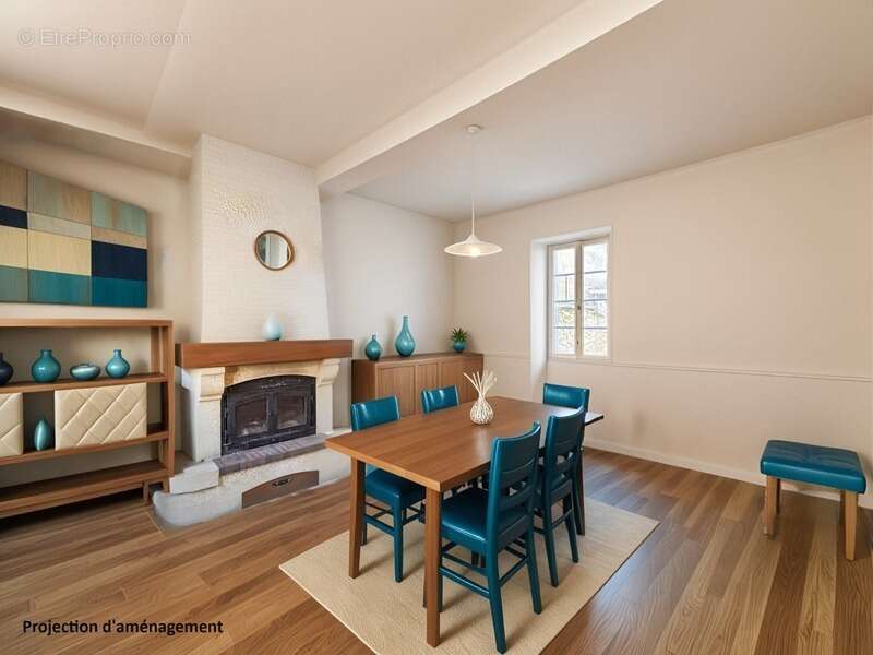 Maison à COURRENSAN