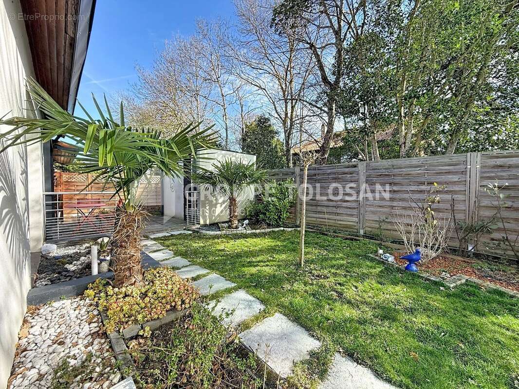 Maison à SAINT-ORENS-DE-GAMEVILLE