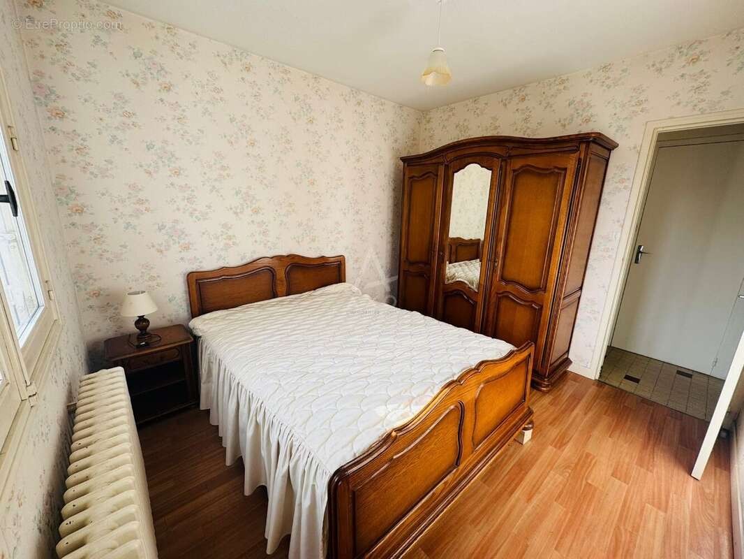 Maison à SAINT-GONDON