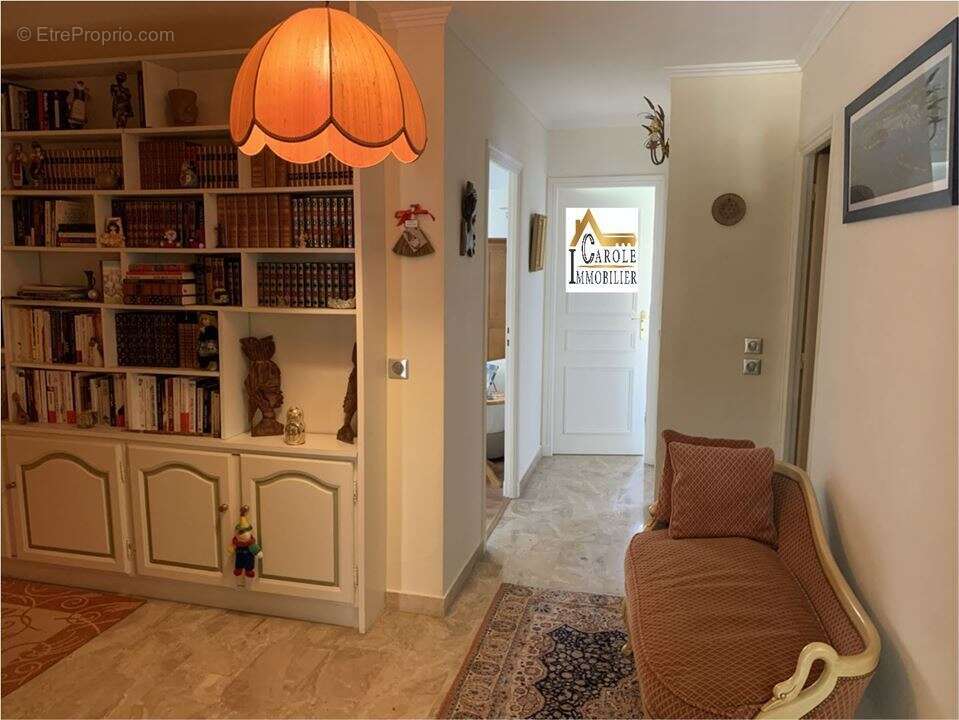 Appartement à MANDELIEU-LA-NAPOULE