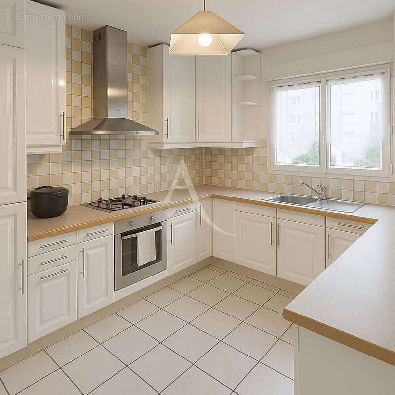 Maison à SAINT-THIBAULT-DES-VIGNES