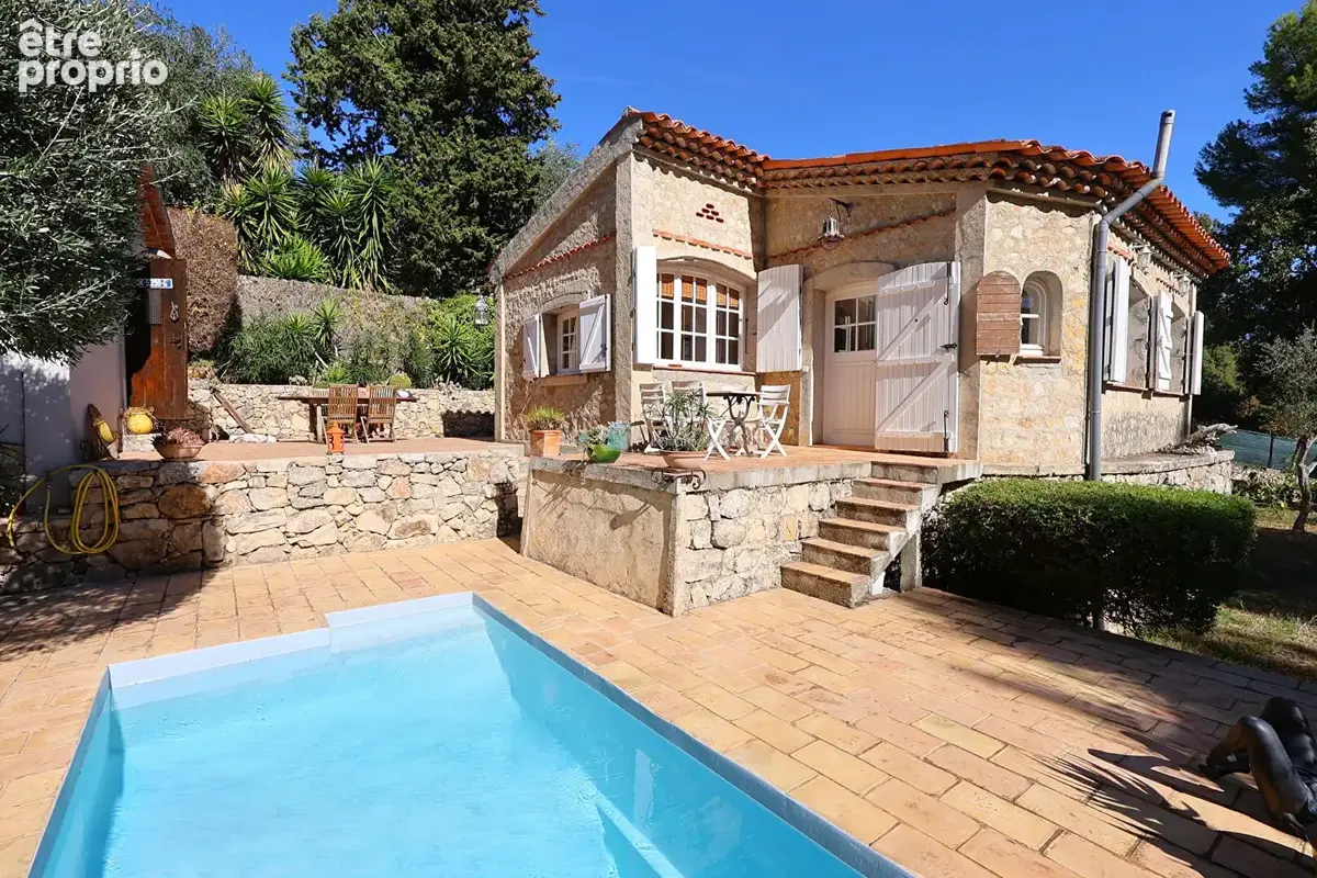Maison Le Tignet 73 m² avec piscine et terrain de 1438 m² - photo 2