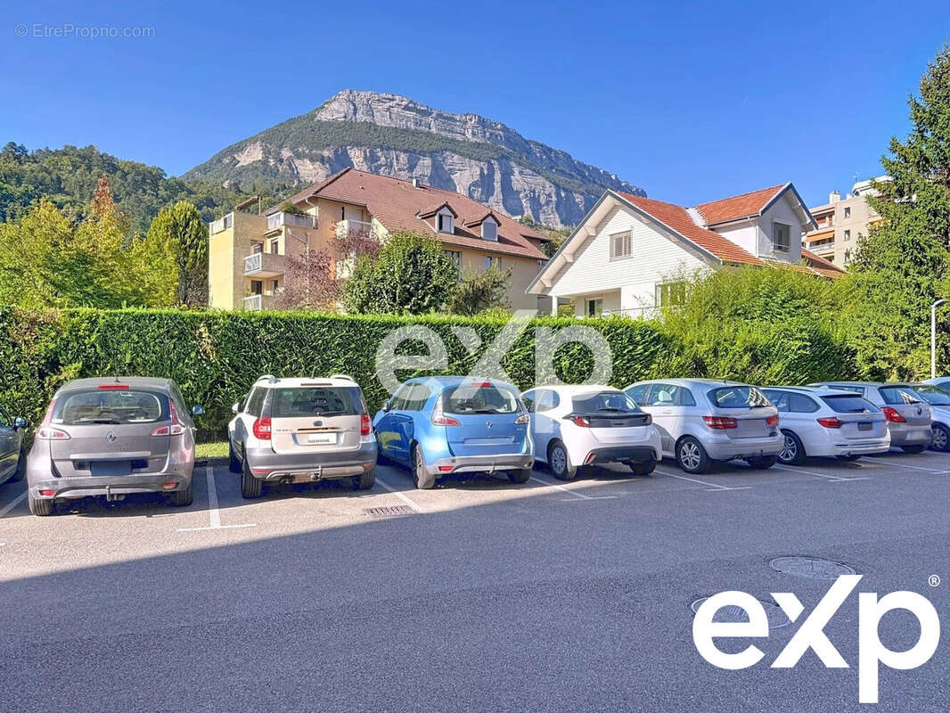 Appartement à MEYLAN