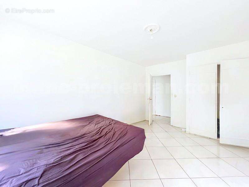 Appartement_T4_Annemasse_Proche_Genève_Ceva_tram_Suisse_investissement_hyper_centre_Séjour_