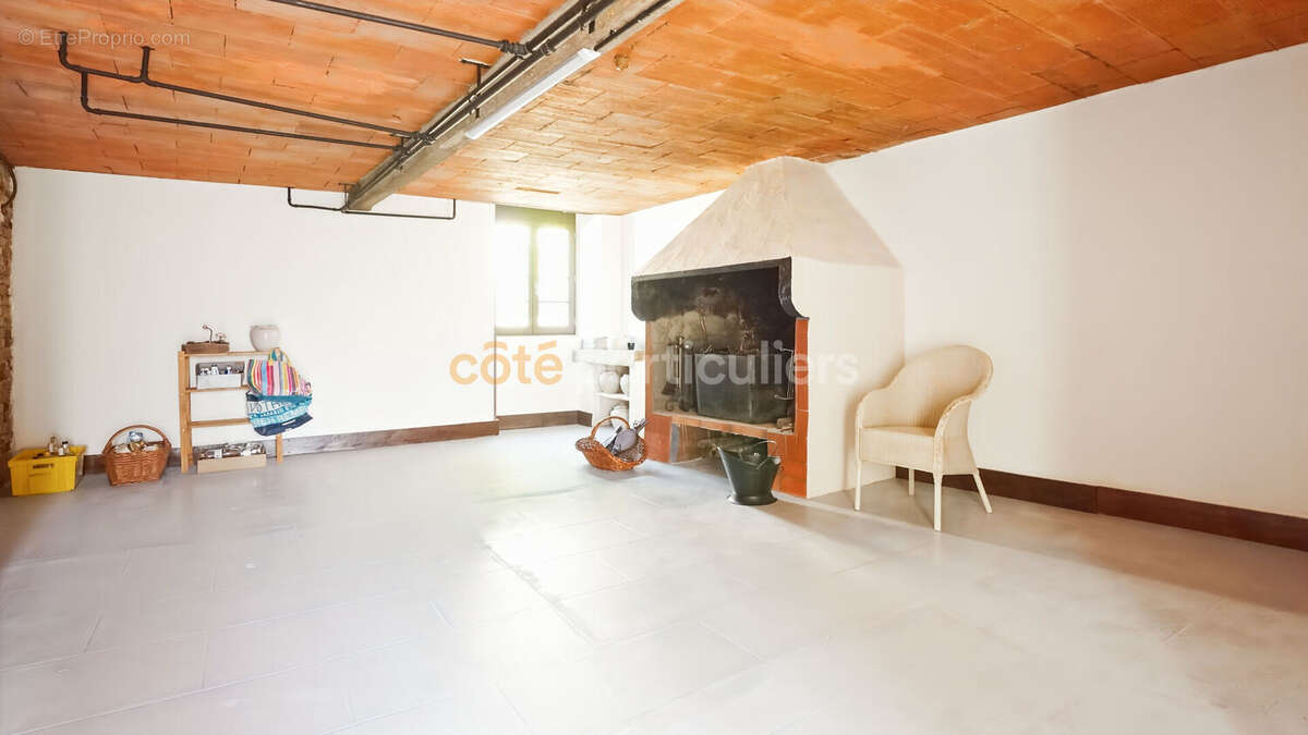 Maison à MONTIRAT