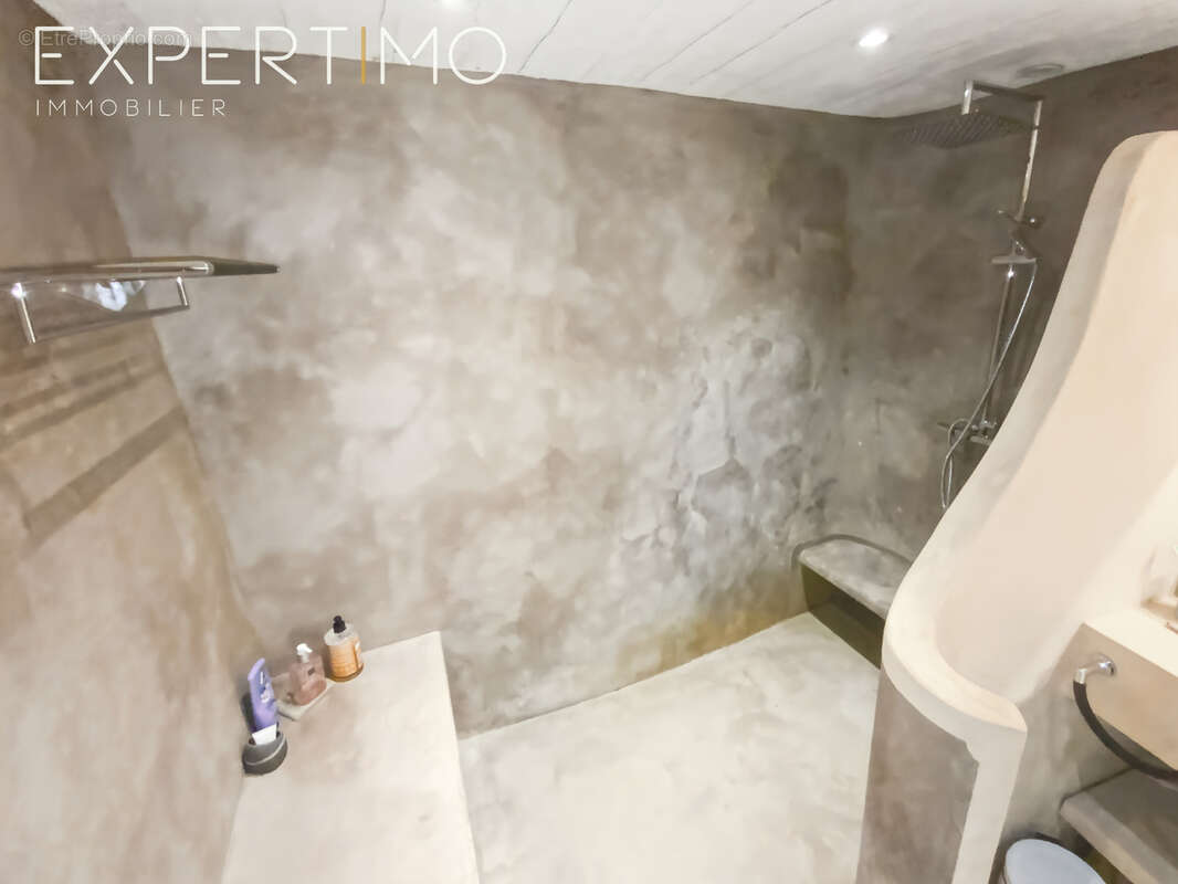 Maison à SAINT-MARTIN-DE-CASTILLON