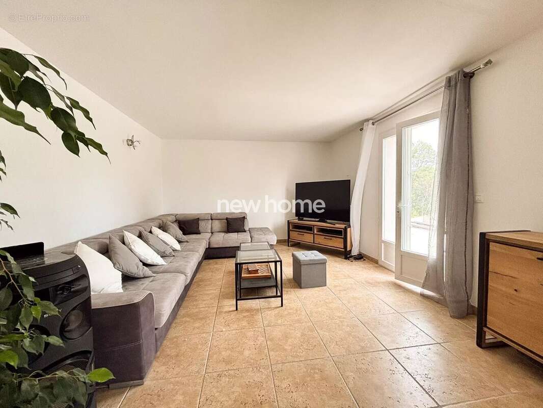 Villa moderne dans un quartier calme au Thoronet - photo 11