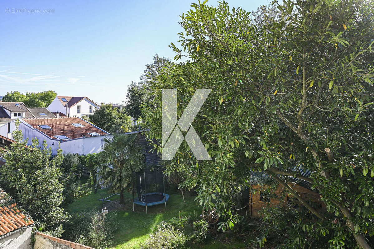 Vue sans vis-à-vis - Appartement à RUEIL-MALMAISON