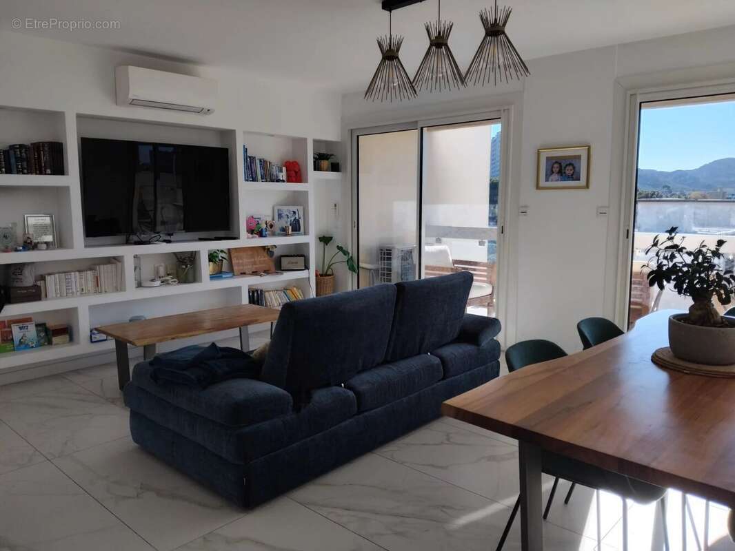 Appartement à MARSEILLE-9E