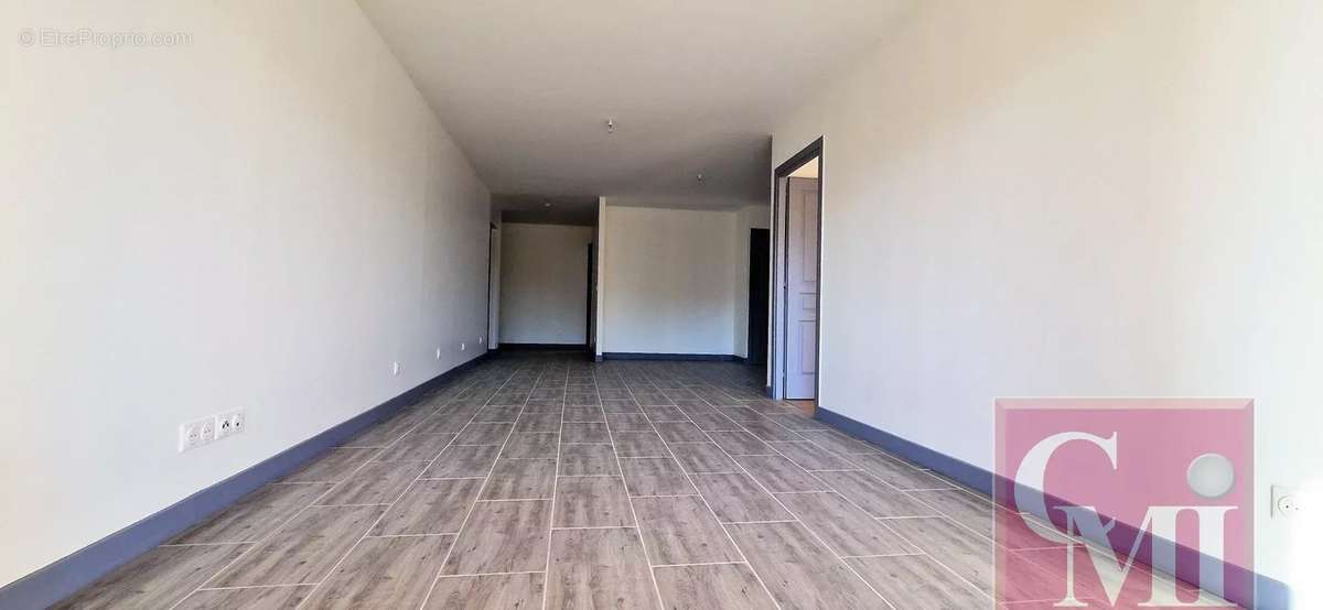 Appartement à BREUILLET