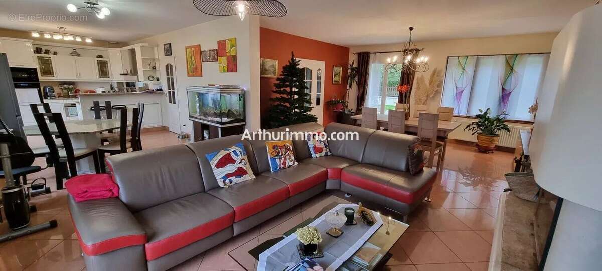 Maison à LIMEIL-BREVANNES