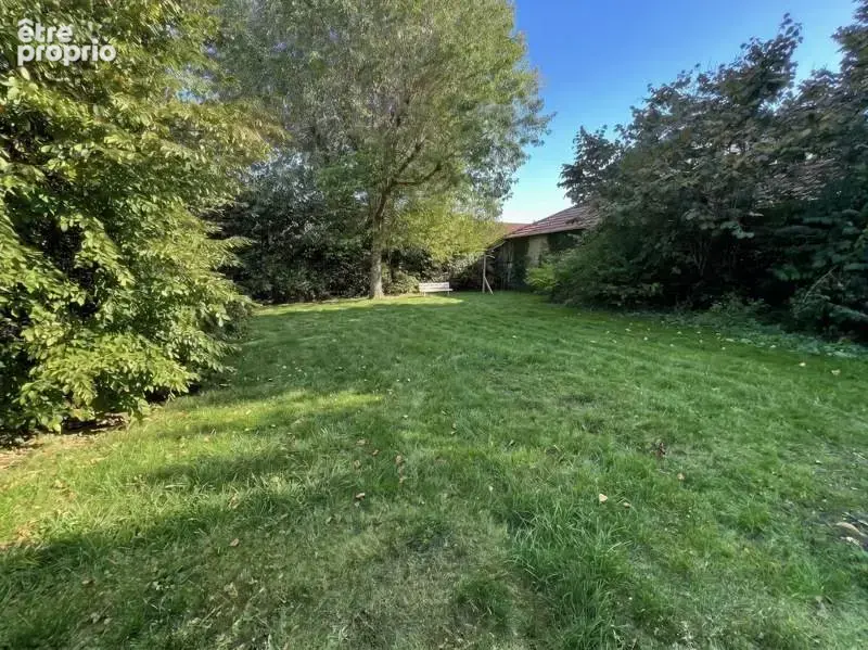 Maison de 7 pièces principales - photo 2