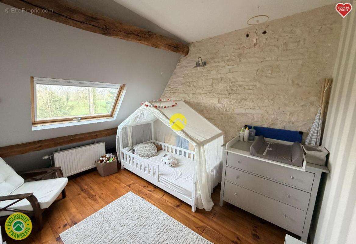 Maison à CHATEAUNEUF-SUR-CHER