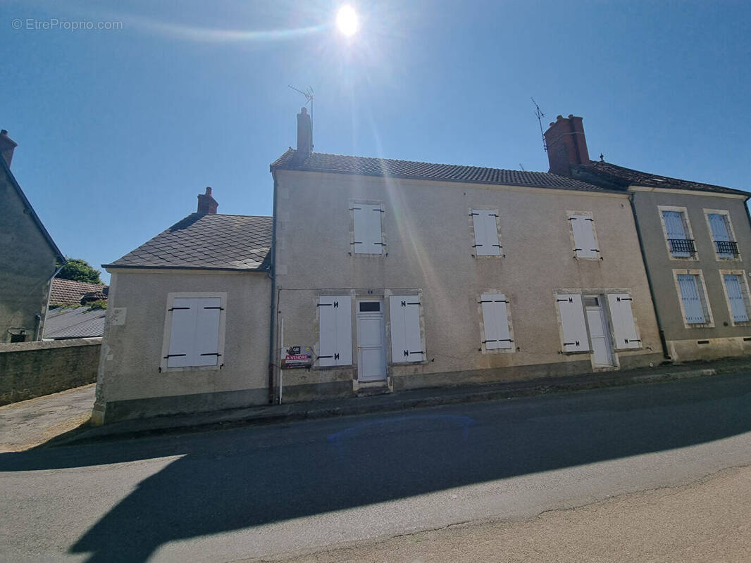 Maison à GERMIGNY-L&#039;EXEMPT