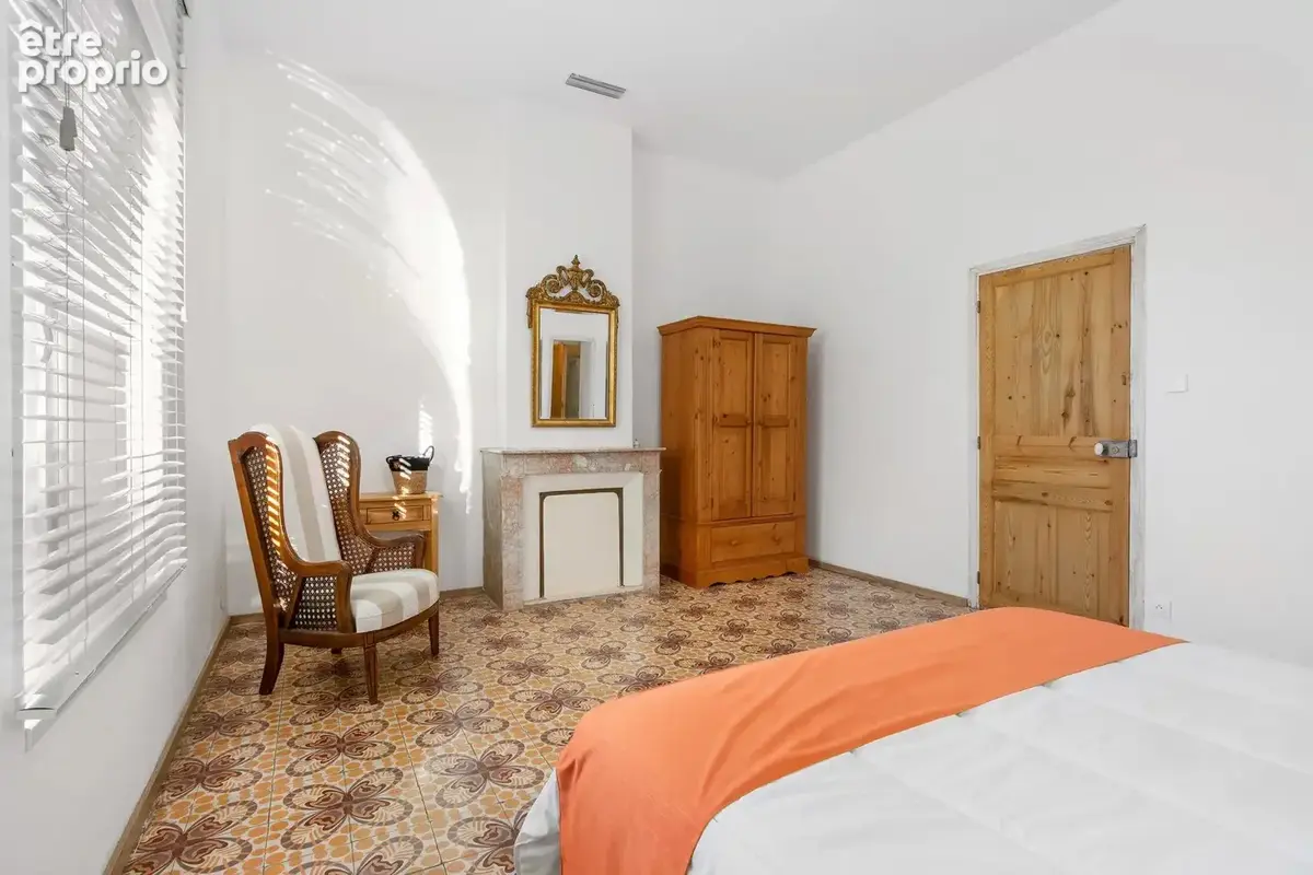 Maison 10 pièces 330 m² à vendre à Faugeres (34600) - photo 7