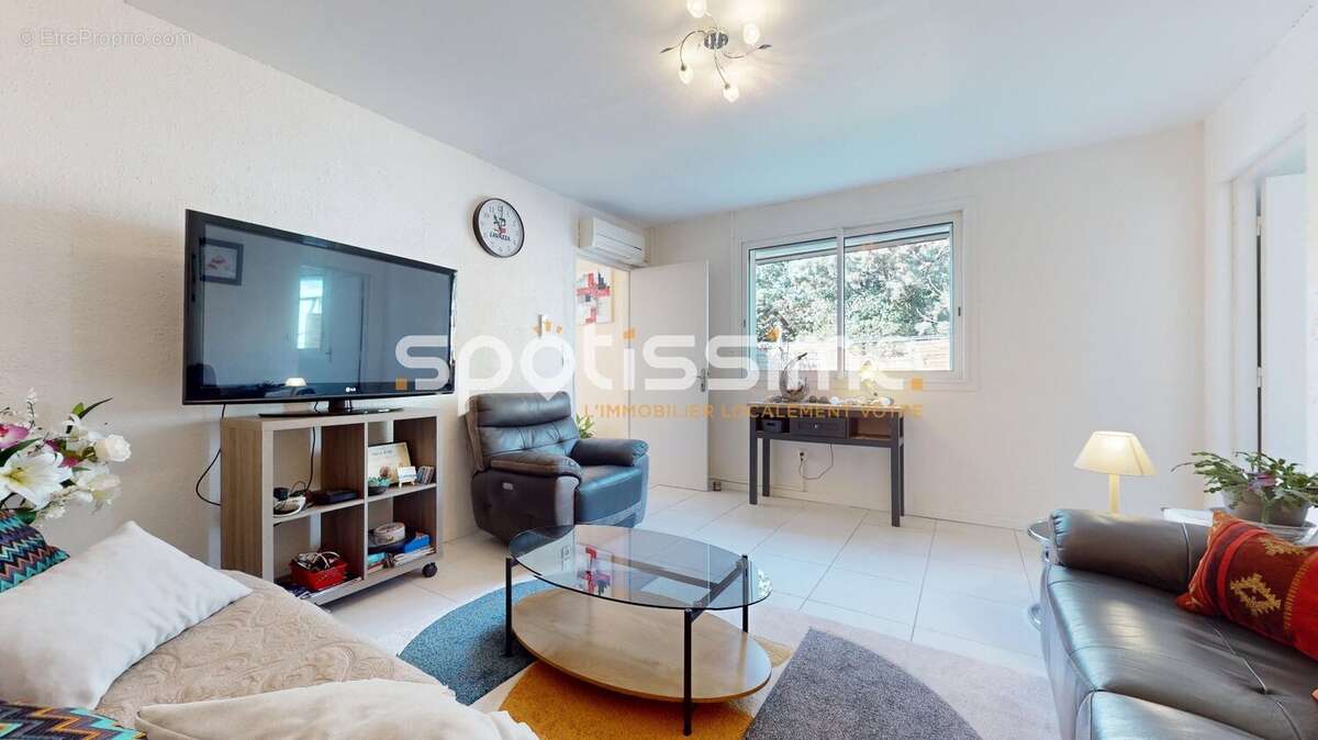 Maison de plain-pied 94 m² avec garage et jardin arboré  Quartier Mairie à Agde - photo 21