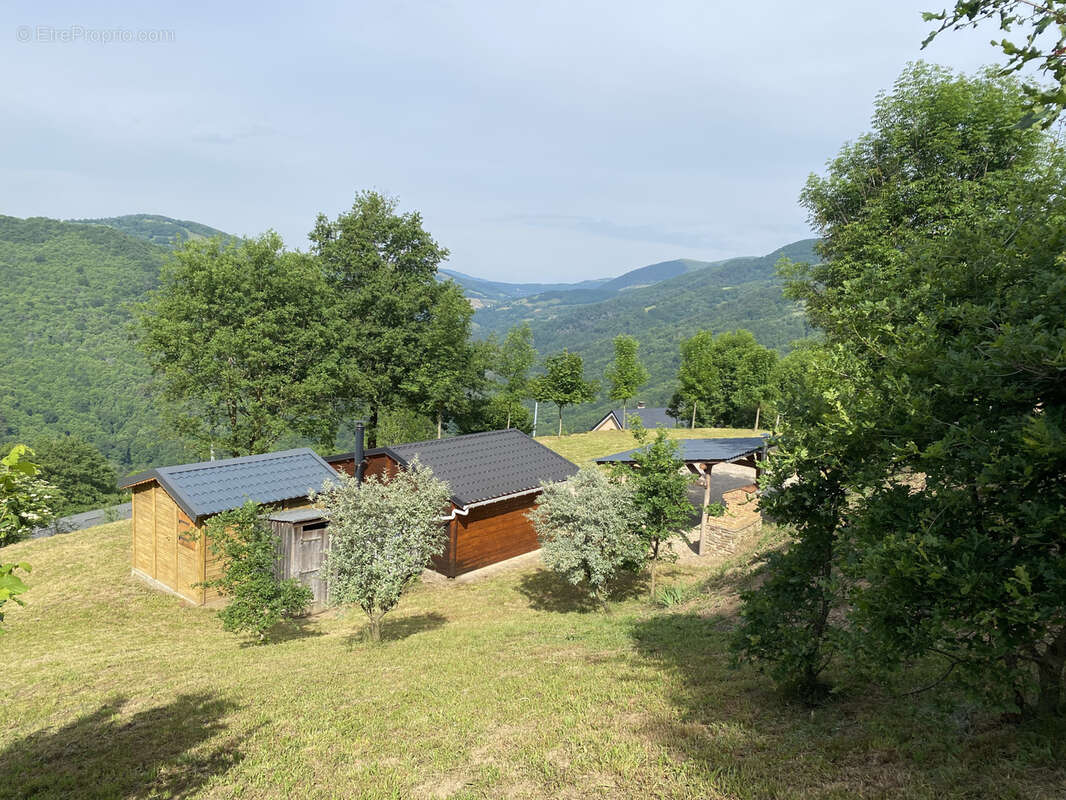 Terrain à POMAYROLS