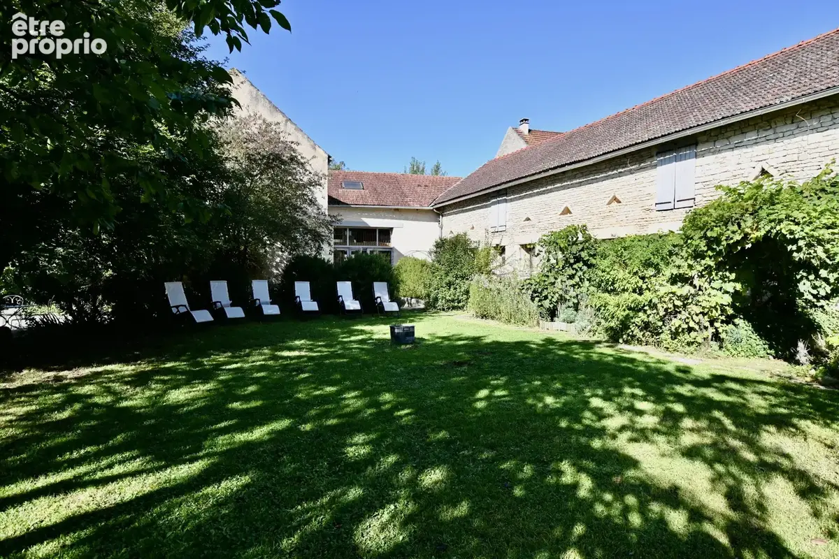 Propriété d’exception au cœur de Noyers-sur-Serein - photo 5