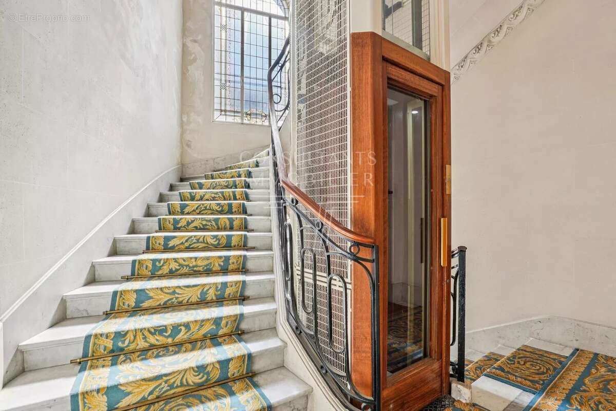Foch / pompe : 6 pièces, charme absolu de l'ancien - photo 14