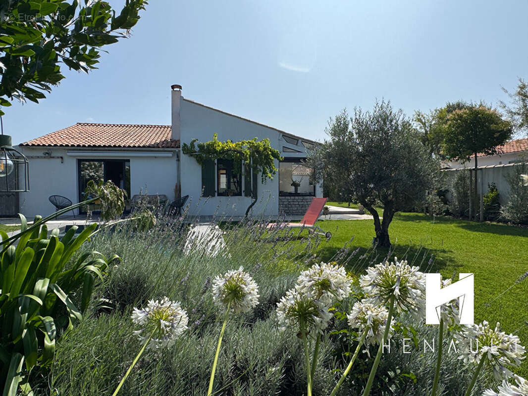 Maison Ste Marie De Re 6 pièce(s) 132 m2 - photo 4