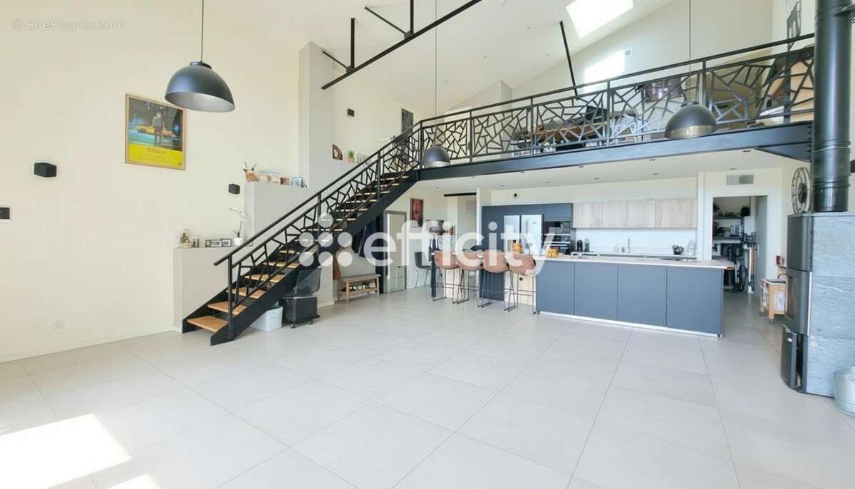 Appartement 175 m² à Idron  - photo 4