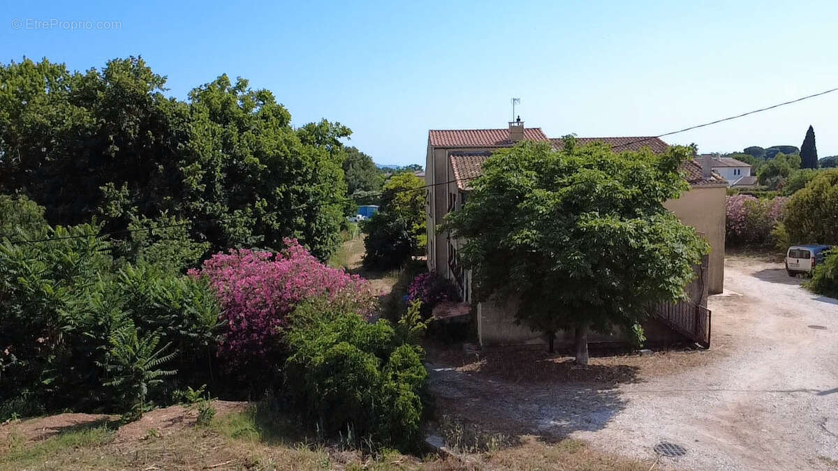 Maison à SOLLIES-VILLE