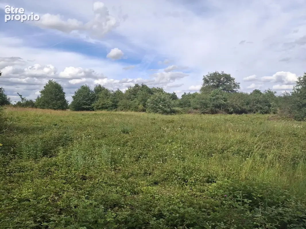 Terrain commercial avec bâtiment à rénover – Périphérie de Bellac - photo 3