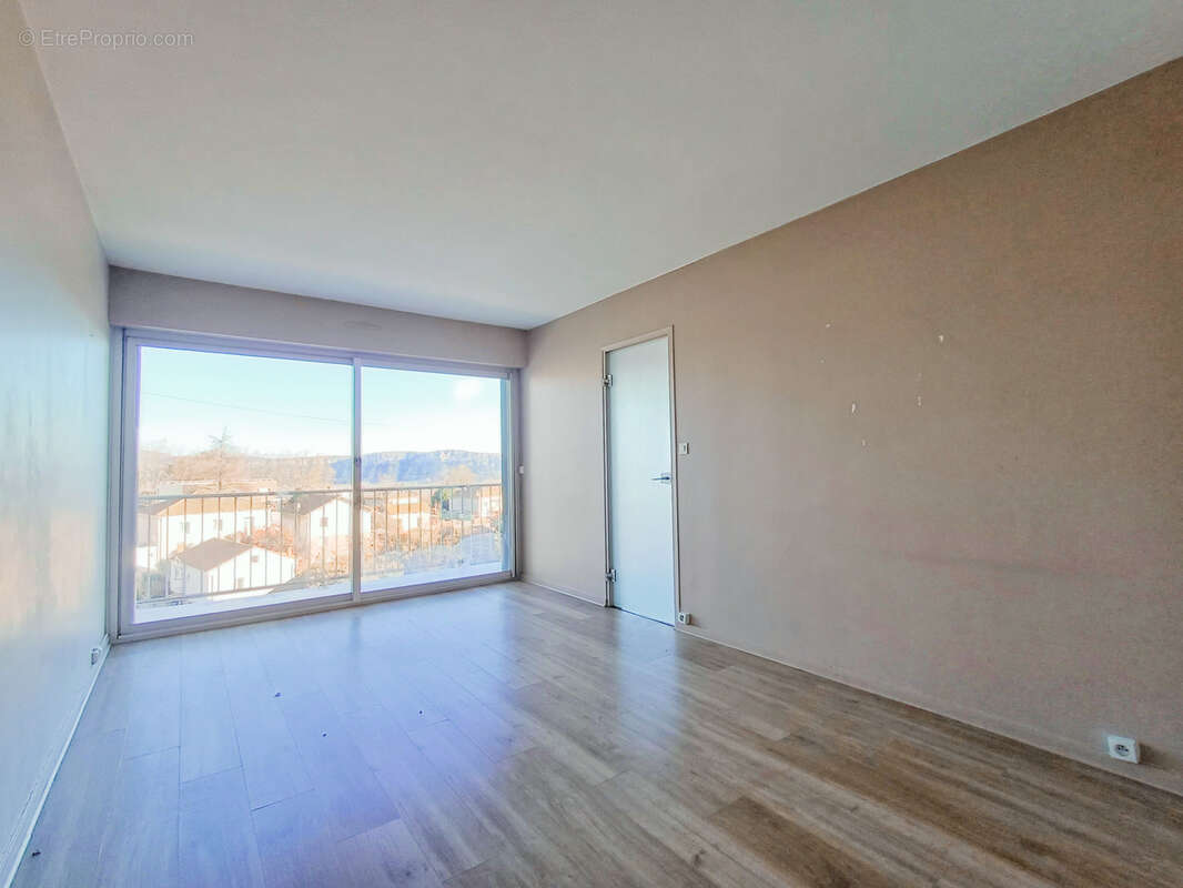 Appartement à AUBENAS