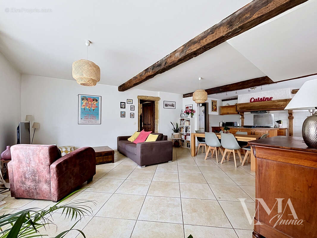 Maison à LENTILLY