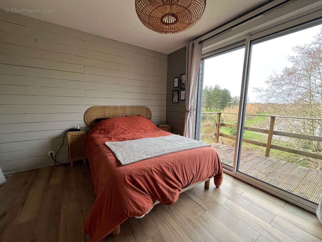 Maison à LE BOURG-D'IRE