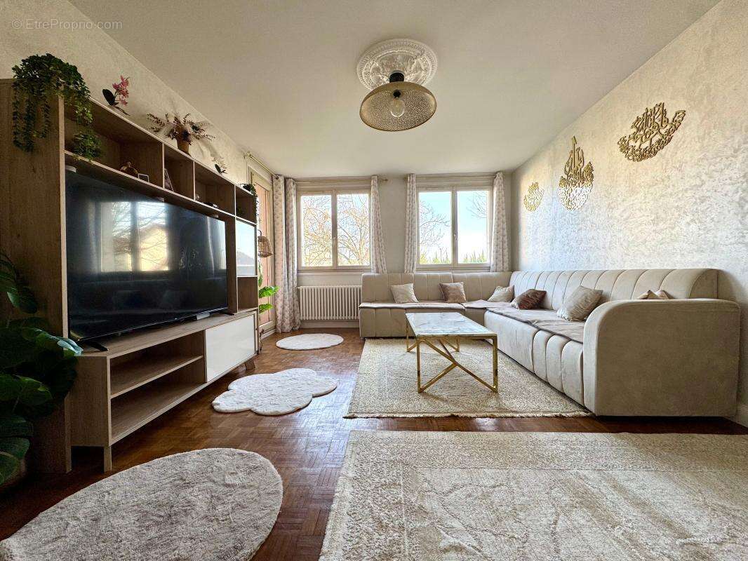 Appartement à BRETIGNY-SUR-ORGE
