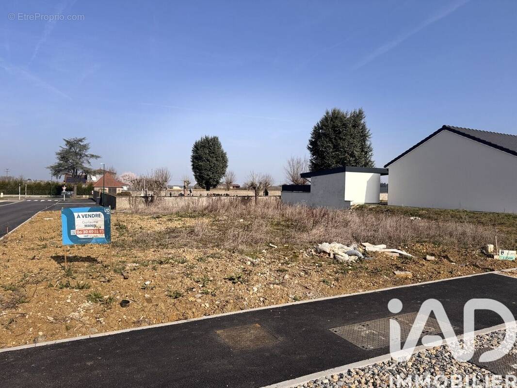 Photo 1 - Terrain à RURANGE-LES-THIONVILLE