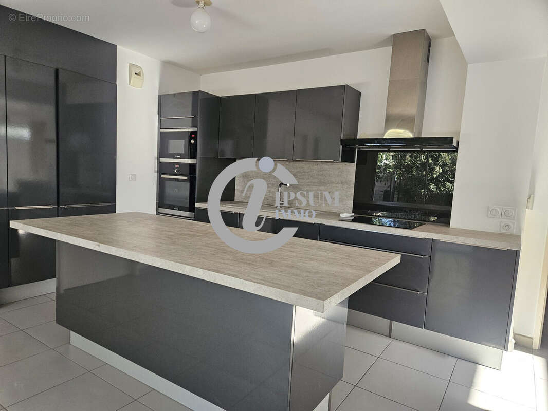 Appartement à CASTELNAU-LE-LEZ