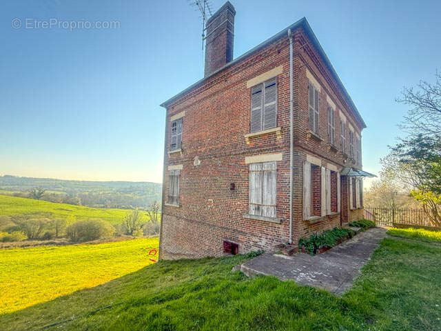 Maison à CROUTTES