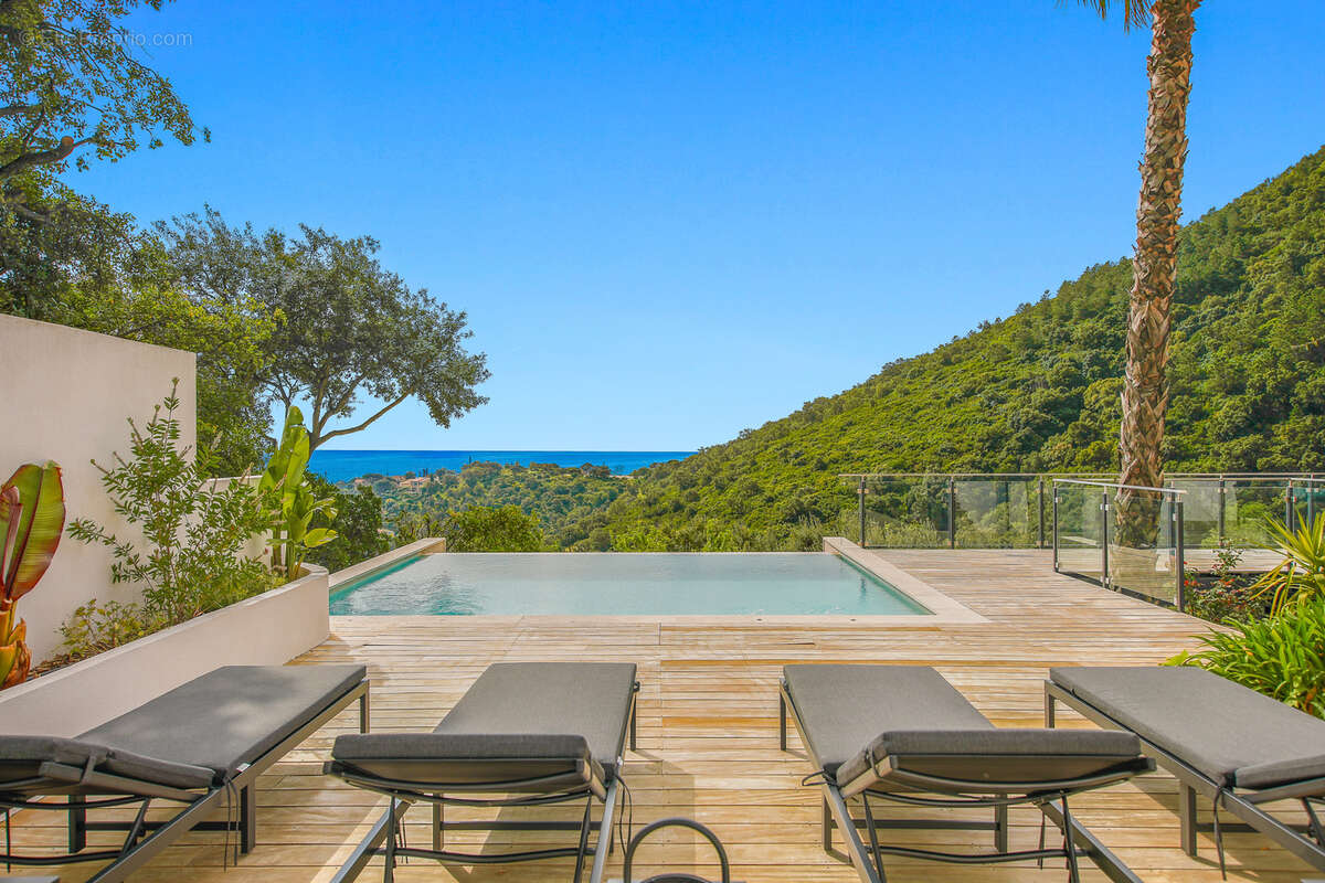 Maison à CAVALAIRE-SUR-MER