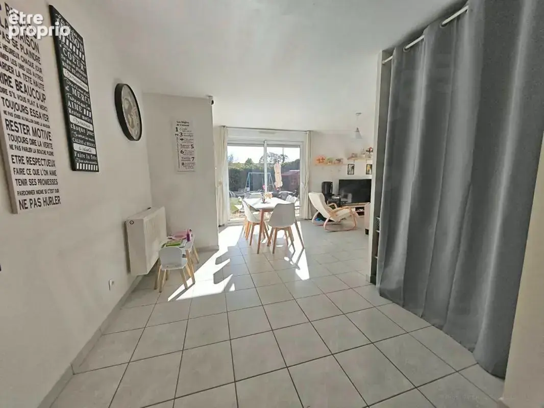 Une maison familiale moderne et lumineuse - photo 2