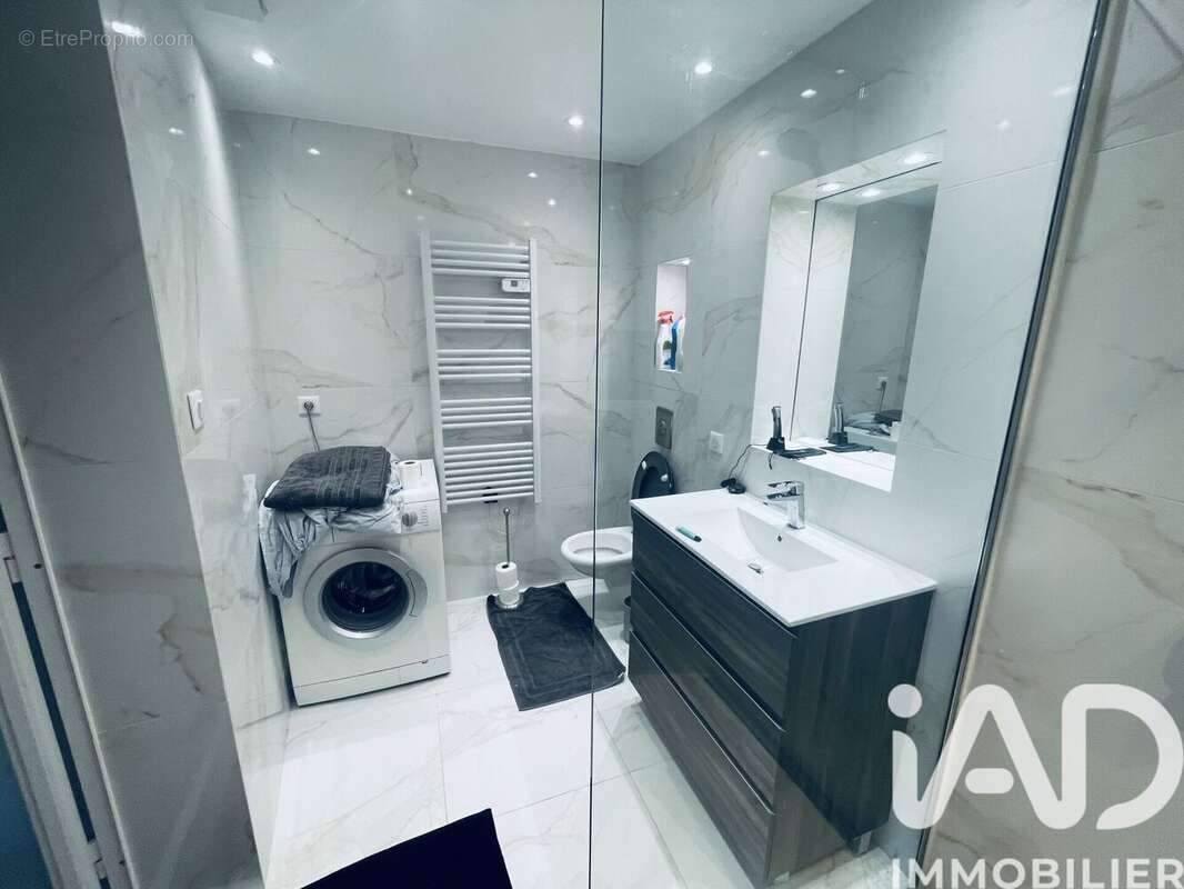 Photo 3 - Appartement à MANDELIEU-LA-NAPOULE