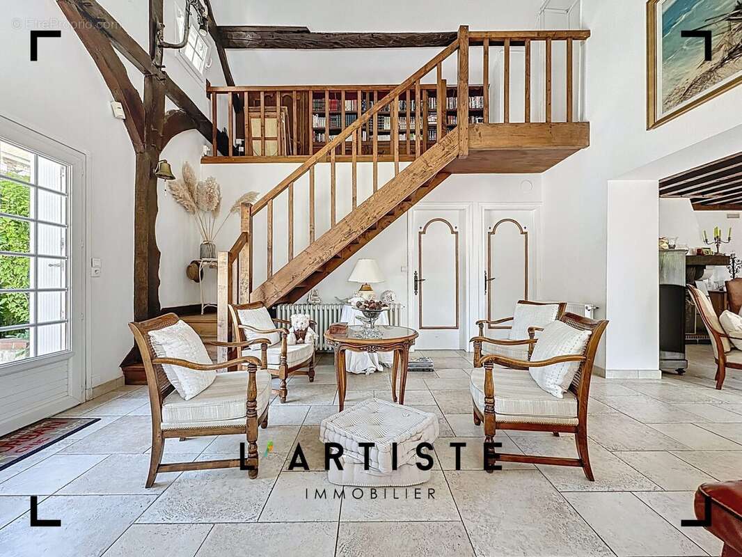 Maison à TOURVILLE-LA-RIVIERE