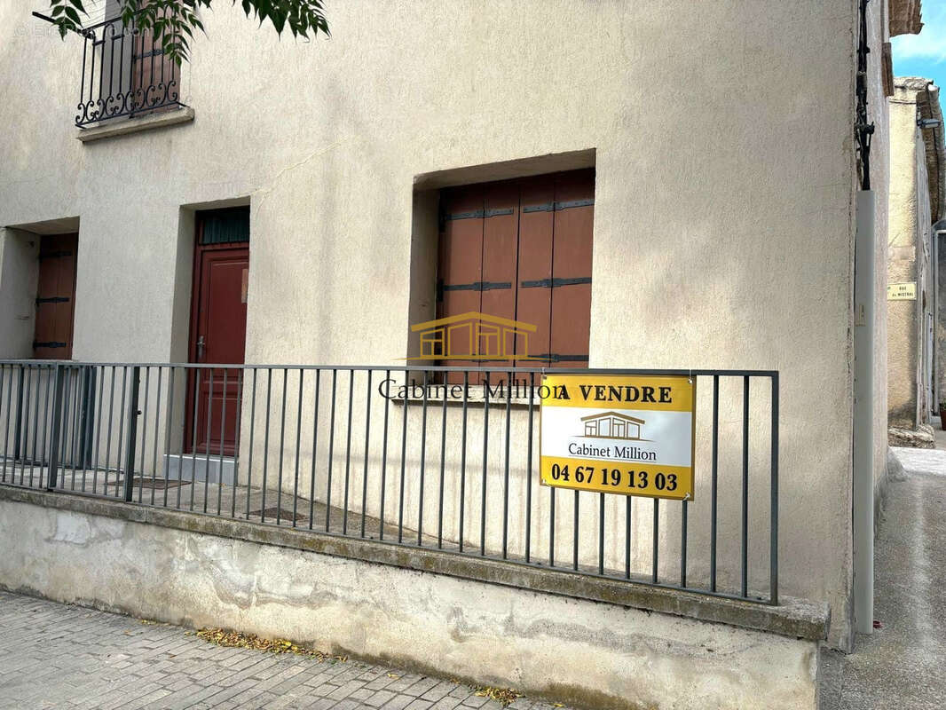 Maison à VIC-LA-GARDIOLE
