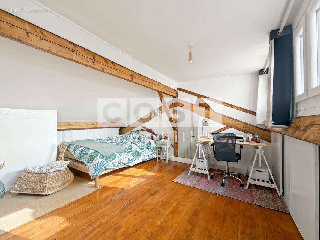 Appartement à COLOMBES