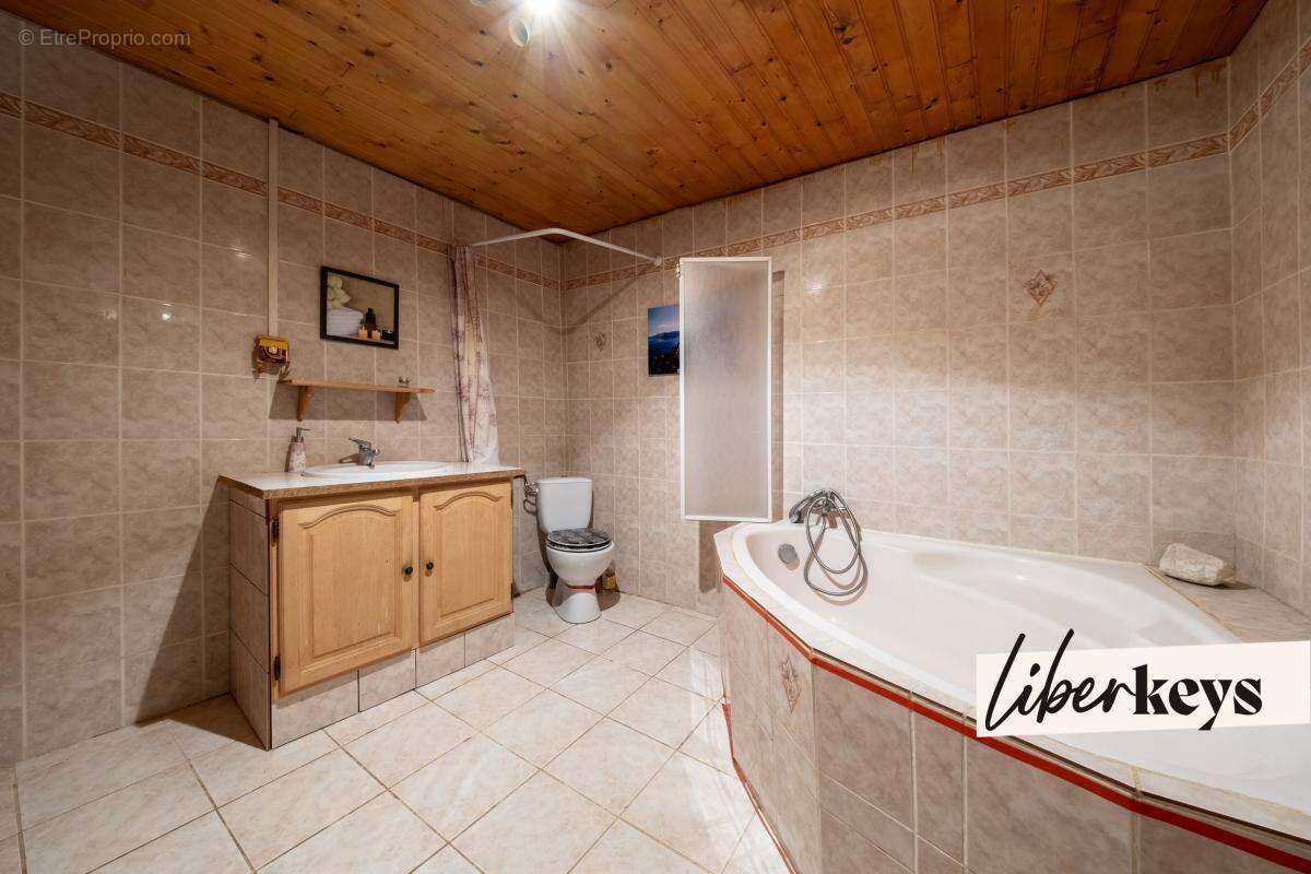 Maison à LABASTIDE-D&#039;ANJOU