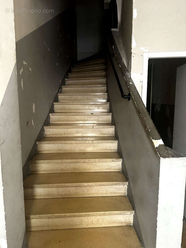 Appartement à MARSEILLE-1E