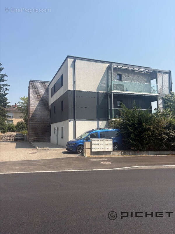 Appartement Divonne Les Bains 3 pièce(s) 75 m2 - photo 3